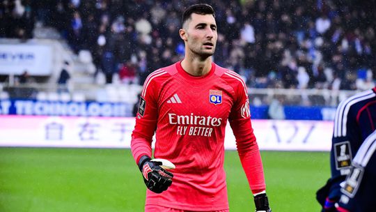 Lyon môže poďakovať Greifovi. Slovenský brankár zažiaril proti Auxerre, chytil aj penaltu