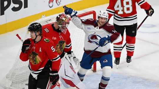Colorado natiahlo sériu, Calgary sa darí aj bez Slovákov. V noci čarovali hneď štyria brankári