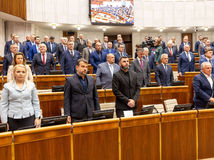 Premiér Fico tvrdí, že zrušený sviatok prinesie štátu 150 miliónov eur. Realita je však iná (+anketa)