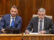 Šutaj Eštok, Tibor Gašpar,