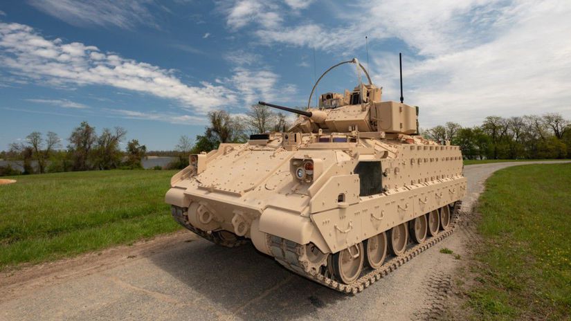 Americké bojové vozidlo pechoty Bradley A4