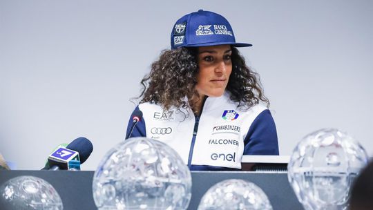 Chcela by som, aby prestala. Hviezdna Talianka je po hroznom páde späť, mama sa o ňu bojí