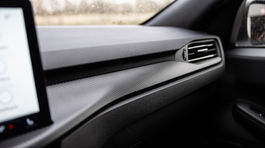 Ford Kuga PHEV - test 2025