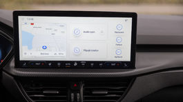 Ford Kuga PHEV - test 2025