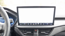 Ford Kuga PHEV - test 2025