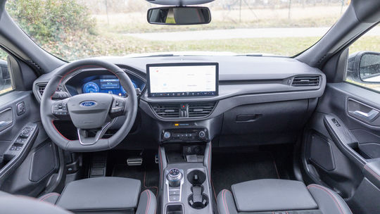 Ford Kuga PHEV - test 2025