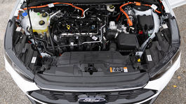 Ford Kuga PHEV - test 2025