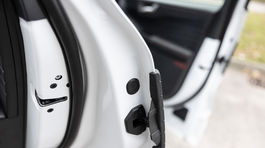 Ford Kuga PHEV - test 2025