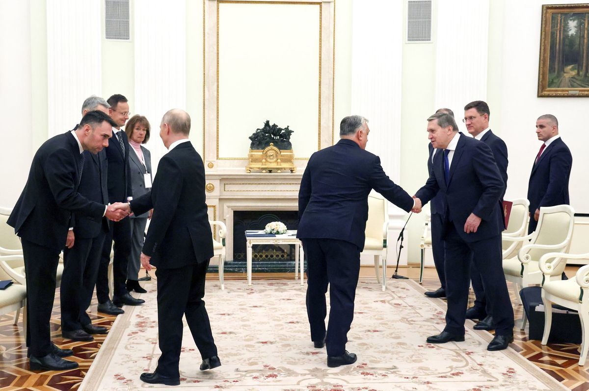 Vladimir Putin a Viktor Orbán spolu s maďarskou...