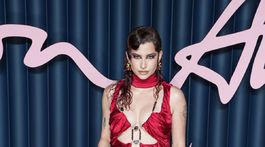 Abby Roberts na podujatí The Fashion Awards 2025.