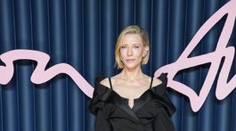 Herečka Cate Blanchett v kreácii Givenchy ba Sarah Burton. 