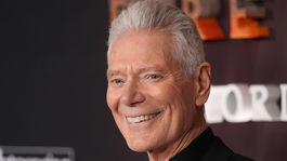 Stephen Lang
