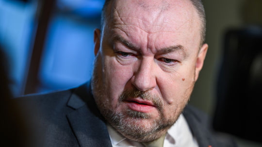 Kde sa Hlas a Smer bijú, Huliak víťazí. Pridá sa k nemu ďalší poslanec? 