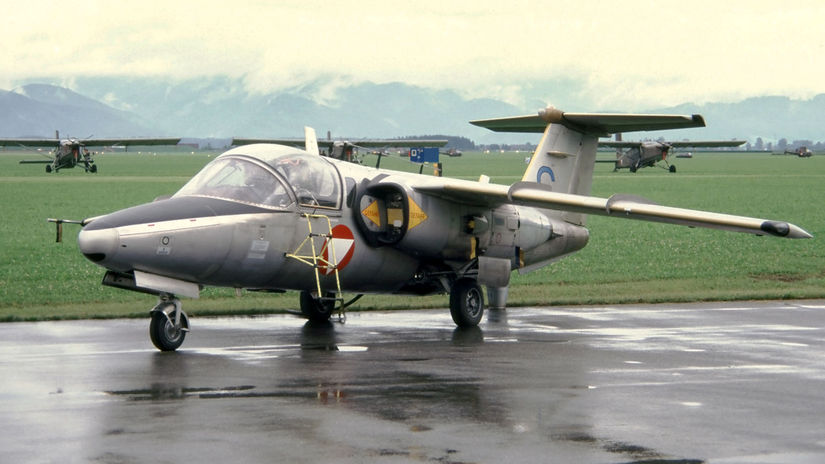 Rakúsky SAAB 105