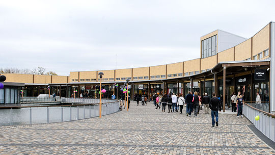 Outlet nevedeli predať a potom prišiel Kmec a na stôl položil 17 miliónov eur. Drucker nariadil kontrolu