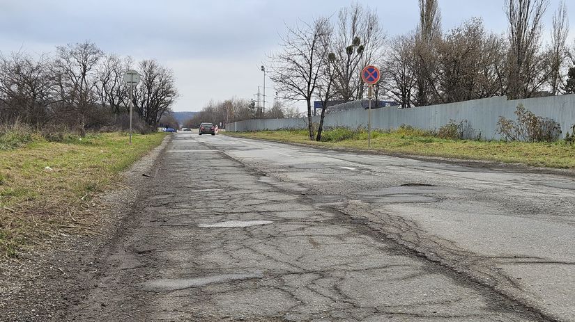 Cesta medzi Šacou a Veľkou Idou už dlhé roky...