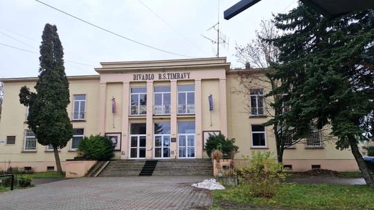 Divadlo Timravy je v katastrofálnom stave, už roky sa v ňom nehrá. Konečne spúšťajú jeho opravu