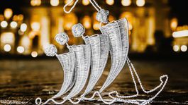 Pellegrini u pápeža, priniesol tri dary