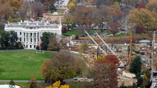 Trump počul nie a tak vymenil hlavného architekta tanečnej sály Bieleho domu