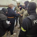 Najväčšia protidrogová akcia v dejinách: Hlavu gangu eskortovali z Nemecka na Slovensko