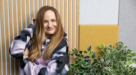 Herečka Zuzana Kubovčíková Šebová na návšteve v redakcii Pravdy.