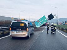 polícia diaľnica rýchlostná cesta