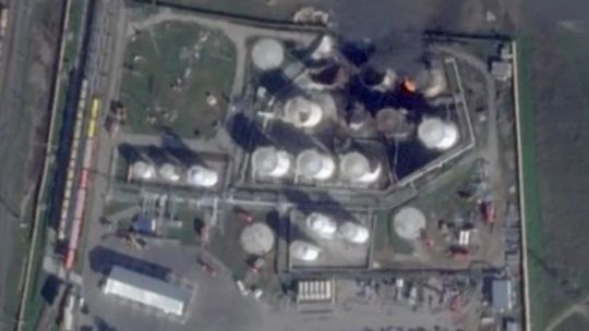 VIDEO: Najničivejšia jeseň pre Rusko. Rozsah ukrajinských úderov je bezprecedentný, odhaľujú satelitné snímky 