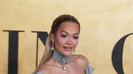 Speváčka Rita Ora.