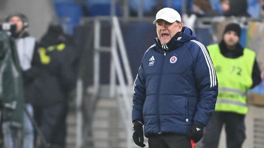 Už stačilo! Pôjdem sa porozprávať s Kmotríkom, musíme vyvodiť závery. Weiss prezradil, za akých podmienok odíde zo Slovana