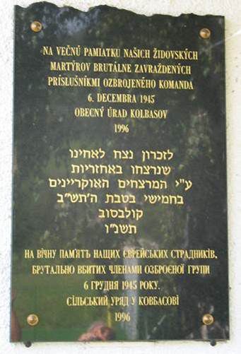 Obete masakry v obci Kolbasov pripomína pamätná...