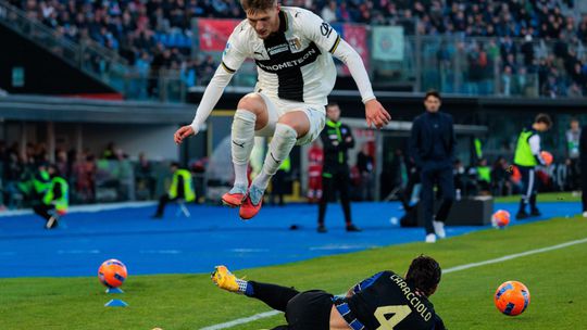 Rozhodol pokutový kop. Parma vyhrala v Pise