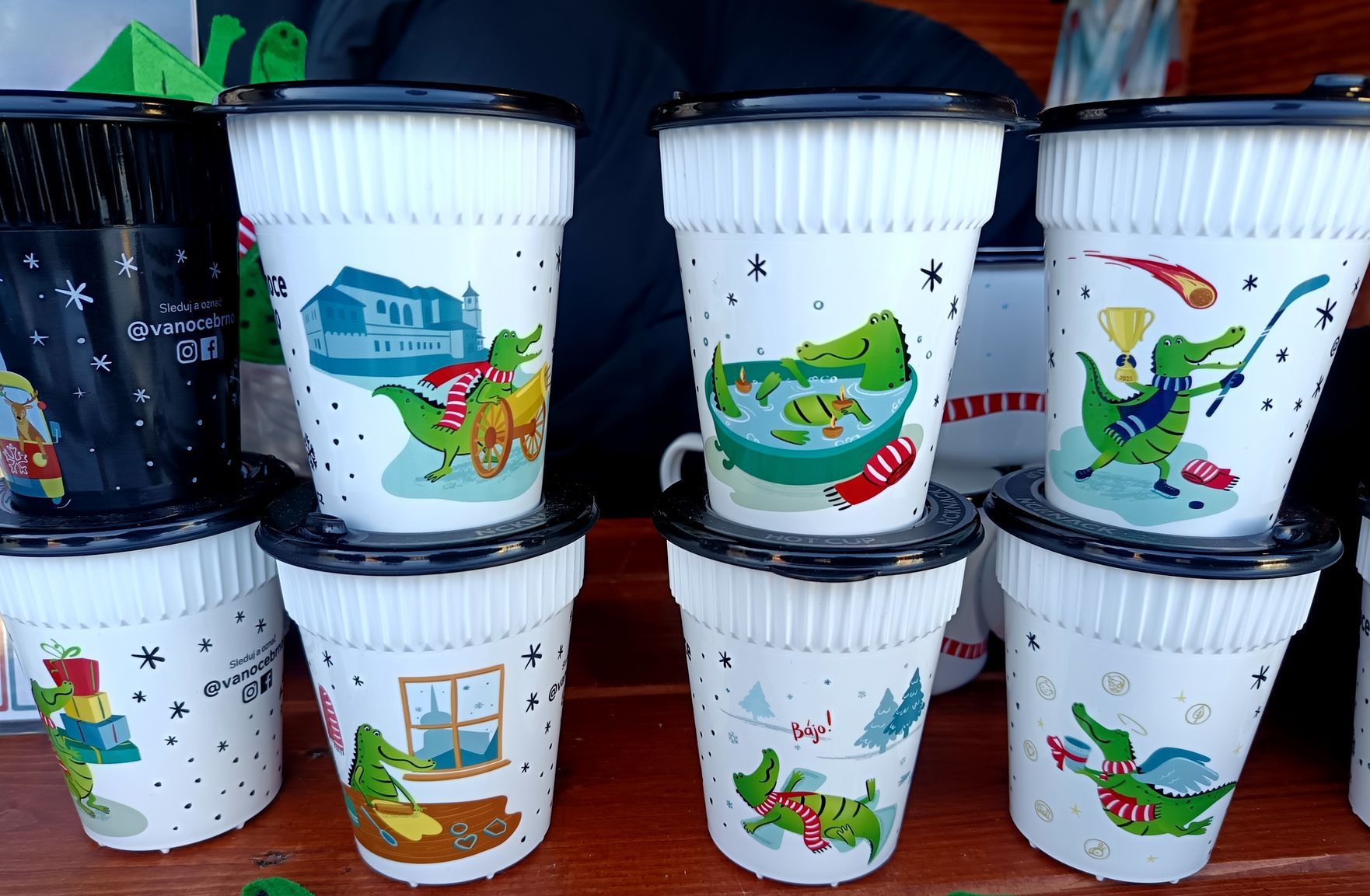 V Brne na vianočných trhoch nechýba dračí motív...