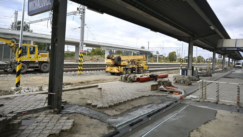 SR Michalovce stanica železnica rekonštrukcia...