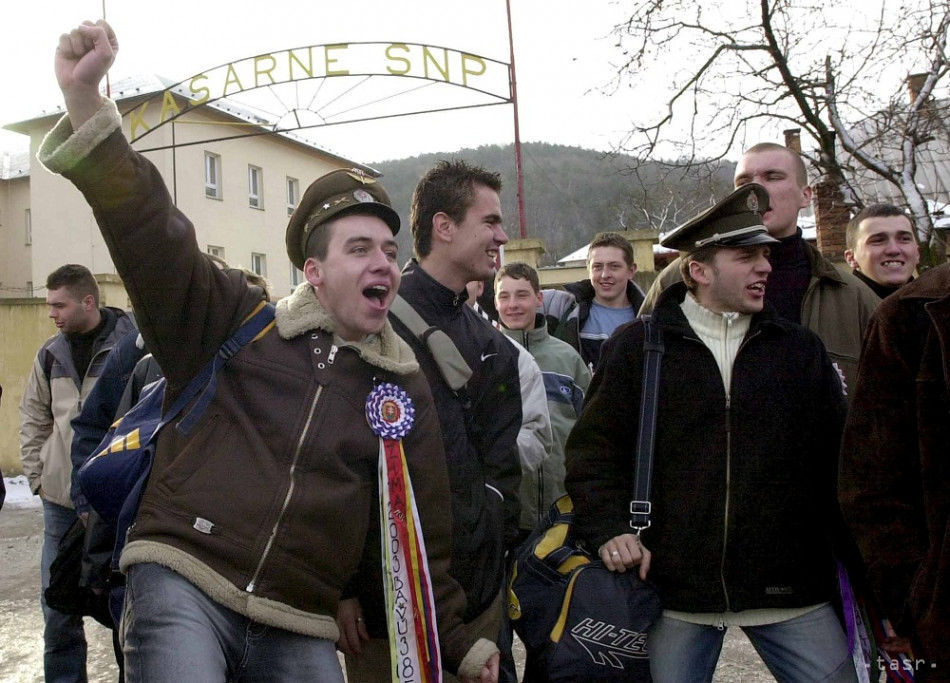 22. december 2005 - do civilu odchádza...