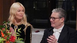 Claudia Schiffer a premiér Sir Keir Starmer,...