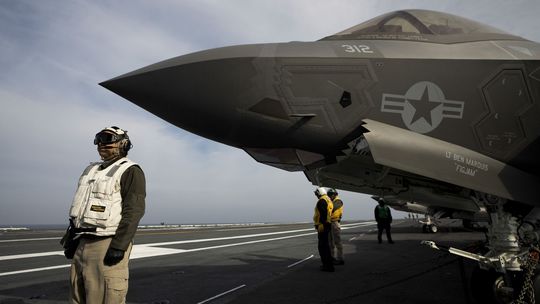 Ankara rokuje o návrate k F-35, prekážkou sú S-400. Turecko chce zrušiť americké sankcie