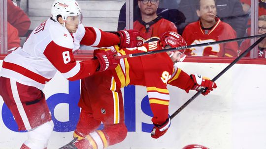 Bez Honzeka aj Pospíšila. Calgary nestačilo na Detroit