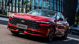 Ford Mondeo - facelift 2025