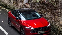Ford Mondeo - facelift 2025