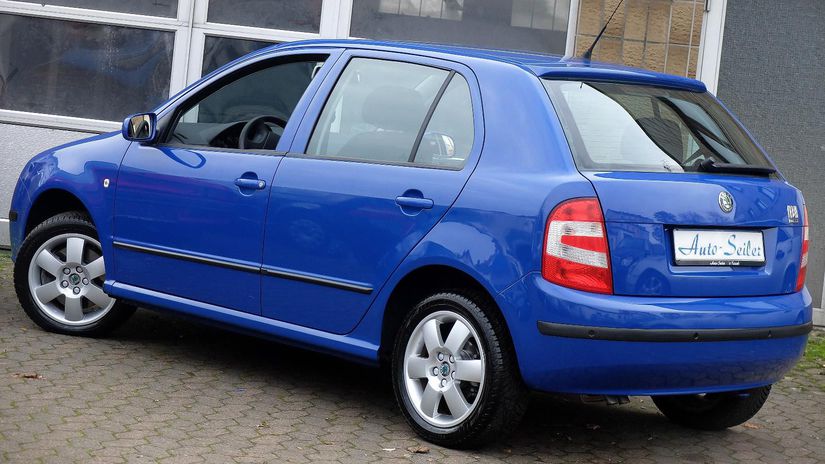 Tento exemplár je priam v dokonalom stave. Lak...