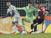 Slovan si znova urobil hanbu a nepostúpi. V...