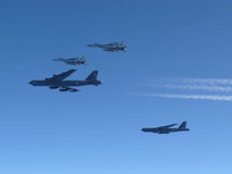 Stíhačka / F-15 / Bombardér / B-52 /