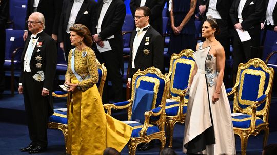 Švédsky kráľ Carl Gustaf, jeho manželka -...