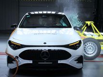 Toto sú najbezpečnejšie autá roku 2025....