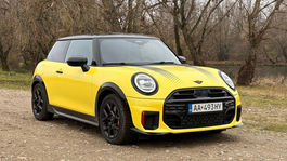 Mini John Cooper Works: exteriér