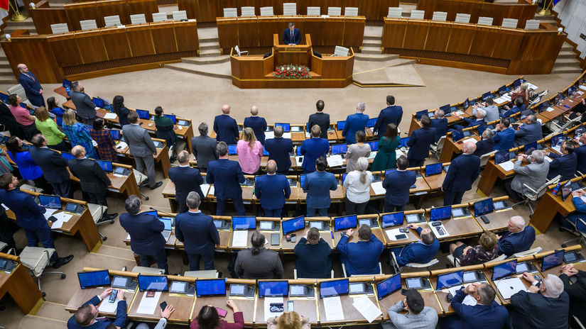 SR NRSR zákon zmena ÚOO prelomenie veto...