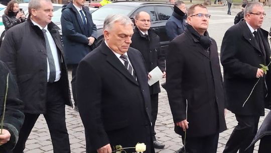 Orbán nečakane prišiel na Slovensko. Centrum Rimavskej Soboty bolo prísne strážené, konala sa tam veľká udalosť
