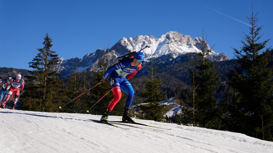 Fiasko pre slovenský biatlon: Ženy v stíhačke skončili na chvoste, mužskú štafetu stiahli z trate