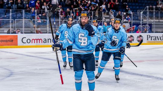 Keď som mal toľko rokov ako oni, nebol som taký dobrý. Kanadská hviezda Slovana chváli slovenských mladíkov