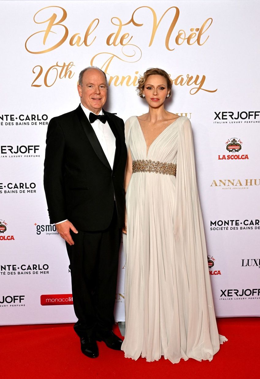 Knieža Albert II. a jeho manželka, kňažná...